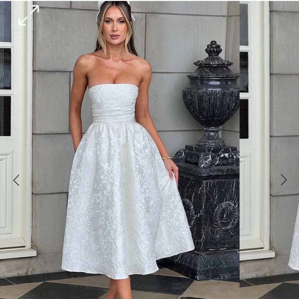 Ivory Midi Dress with A-line silhouette and jacquard design